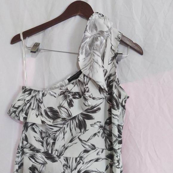 Banana Republic white floral dress - Picture 3 of 5